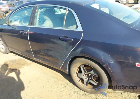 2010 Chevrolet Malibu Ls из США, поврежденный, VIN 1G1ZB5EB3AF227828